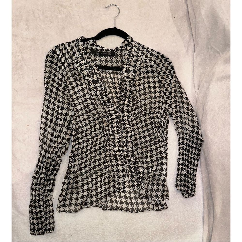 Black and white long sleeve women’s blouse size M Zara
